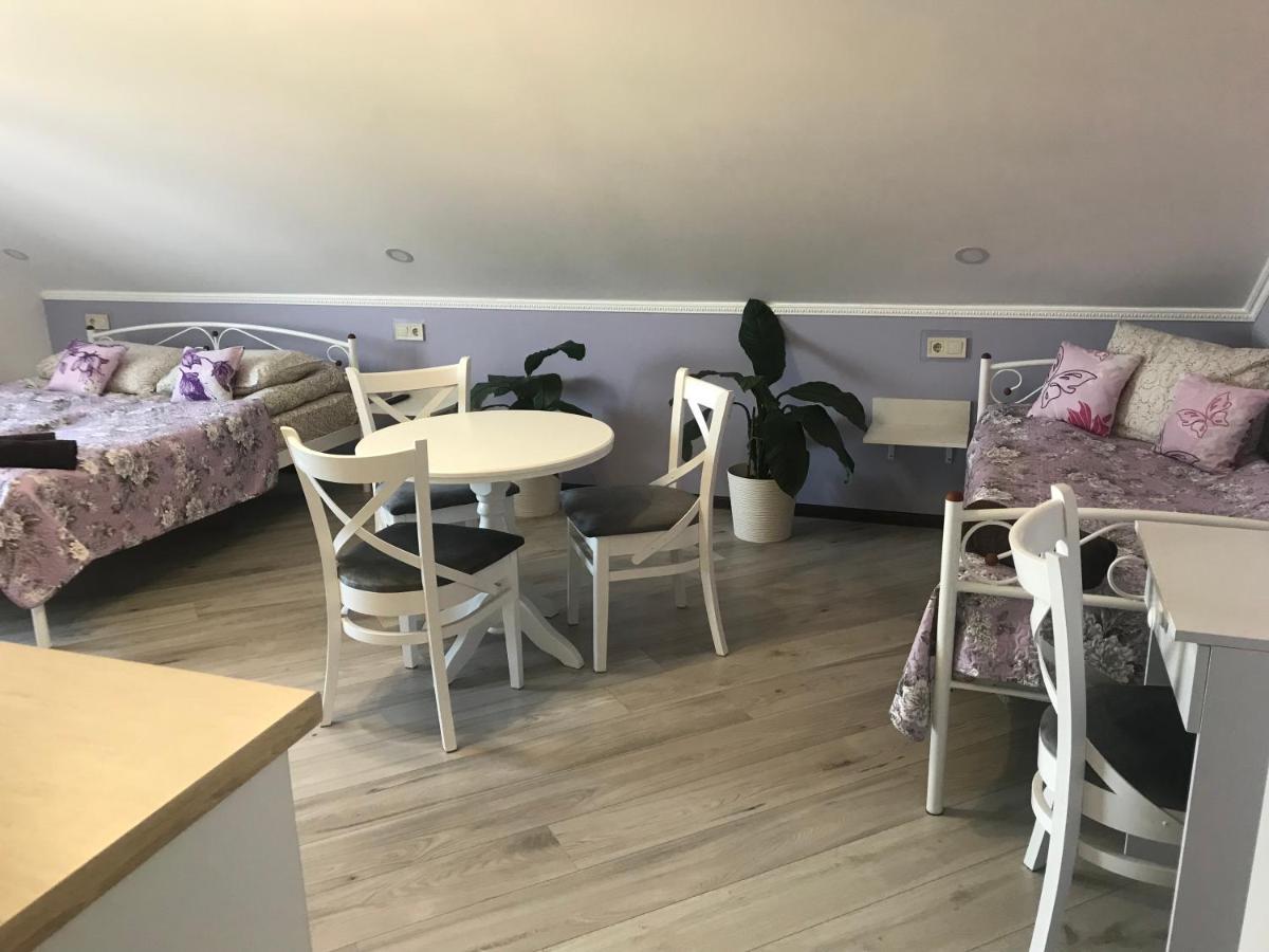 Villa Galicia Berehove  Extérieur photo