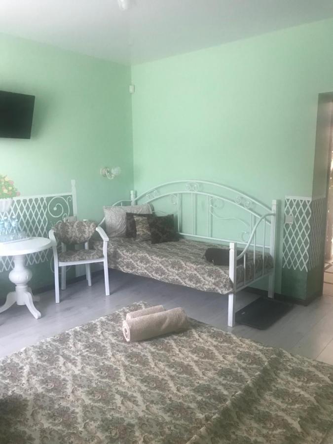 Villa Galicia Berehove  Extérieur photo